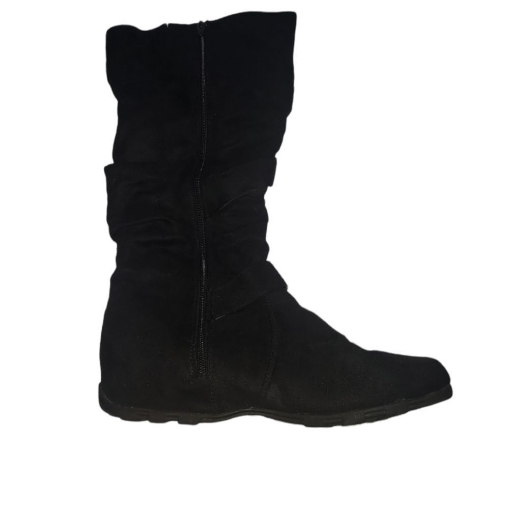 Boots  - Picture 4 of 6
